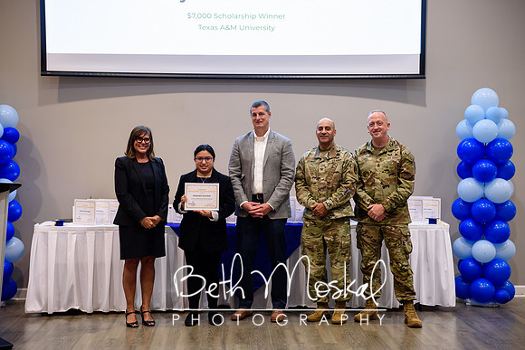LR_BMP_4484