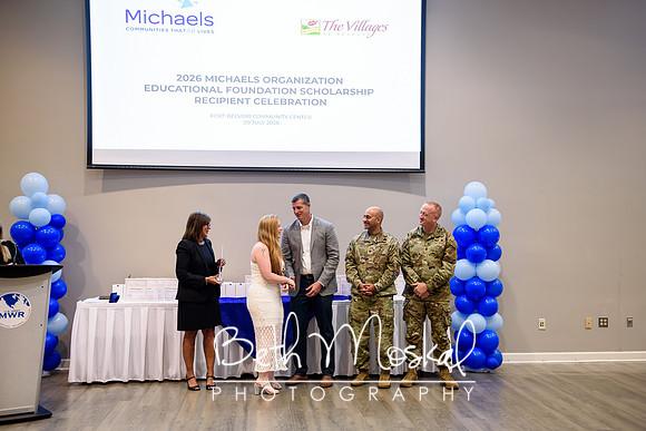 LR_BMP_4600