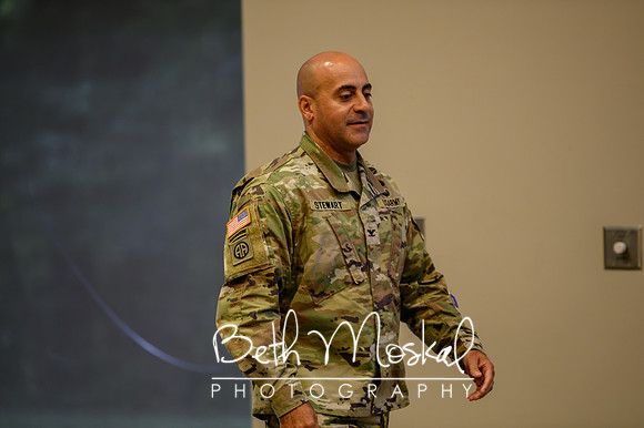 LR_BMP_4982