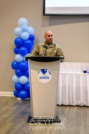 LR_BMP_4986